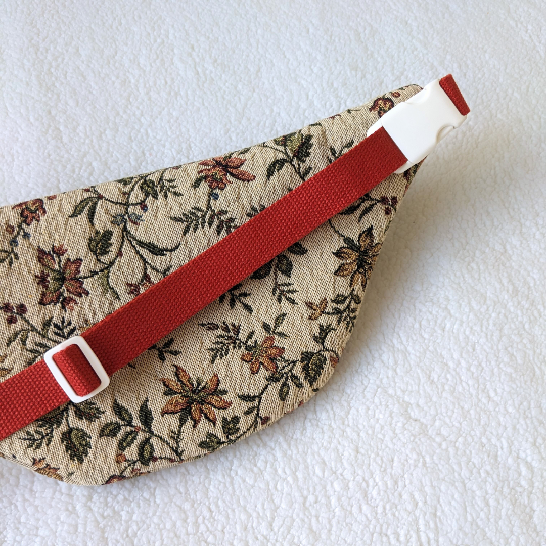 Sac banane motif fleurs anciennes