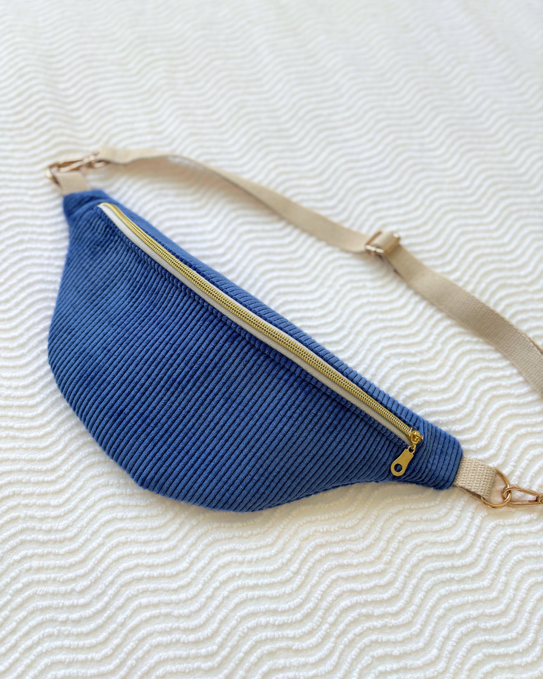 Sac banane velours bleu roi & motif vichy