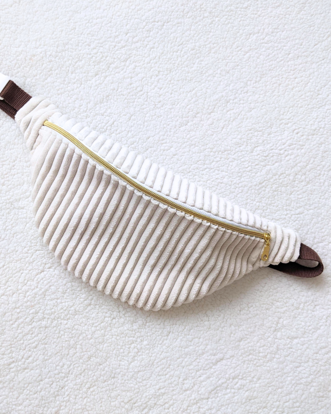 Sac banane velours blanc & fleurs 70s