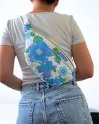 Sac banane vintage fleurs bleu