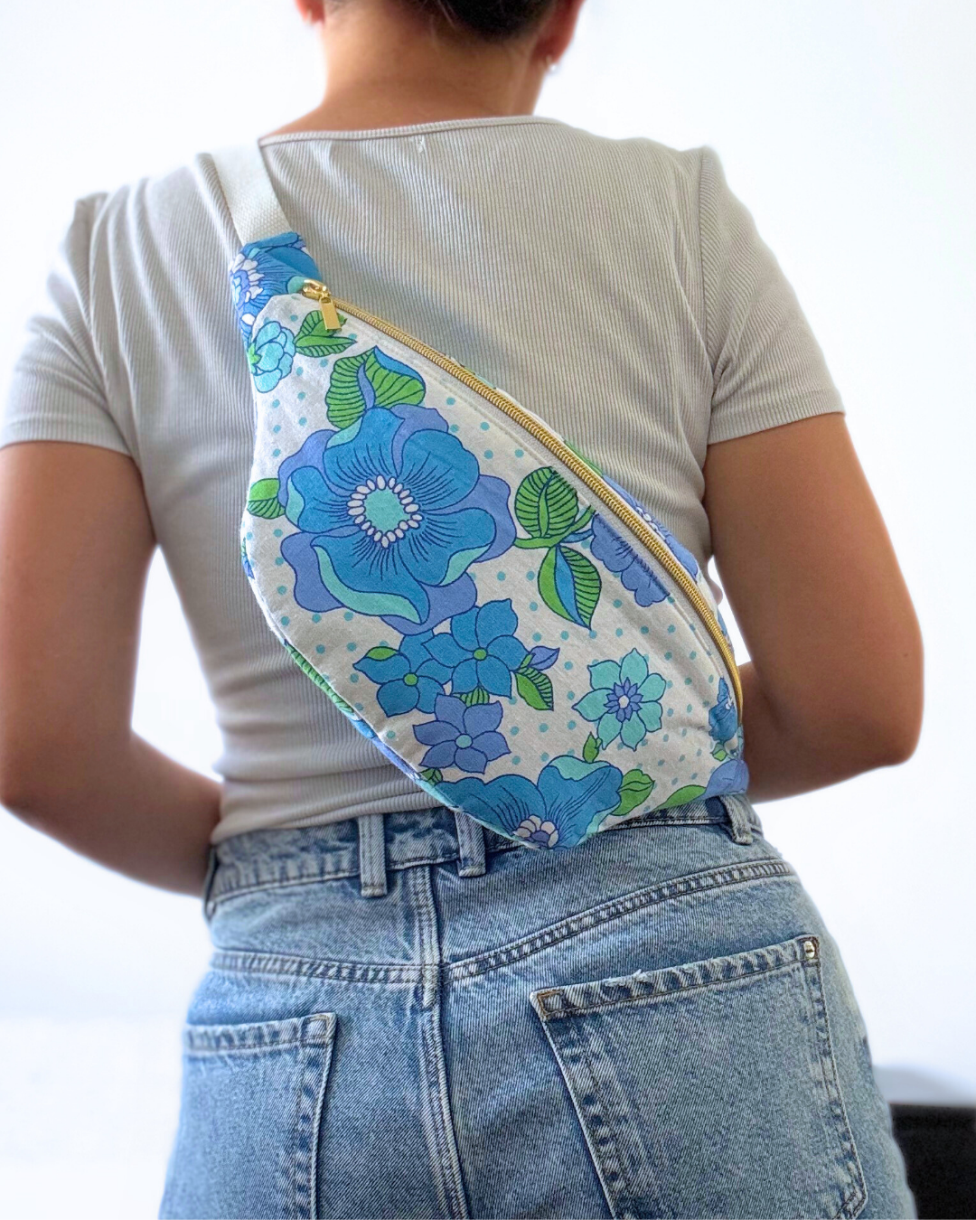 Sac banane vintage fleurs bleu