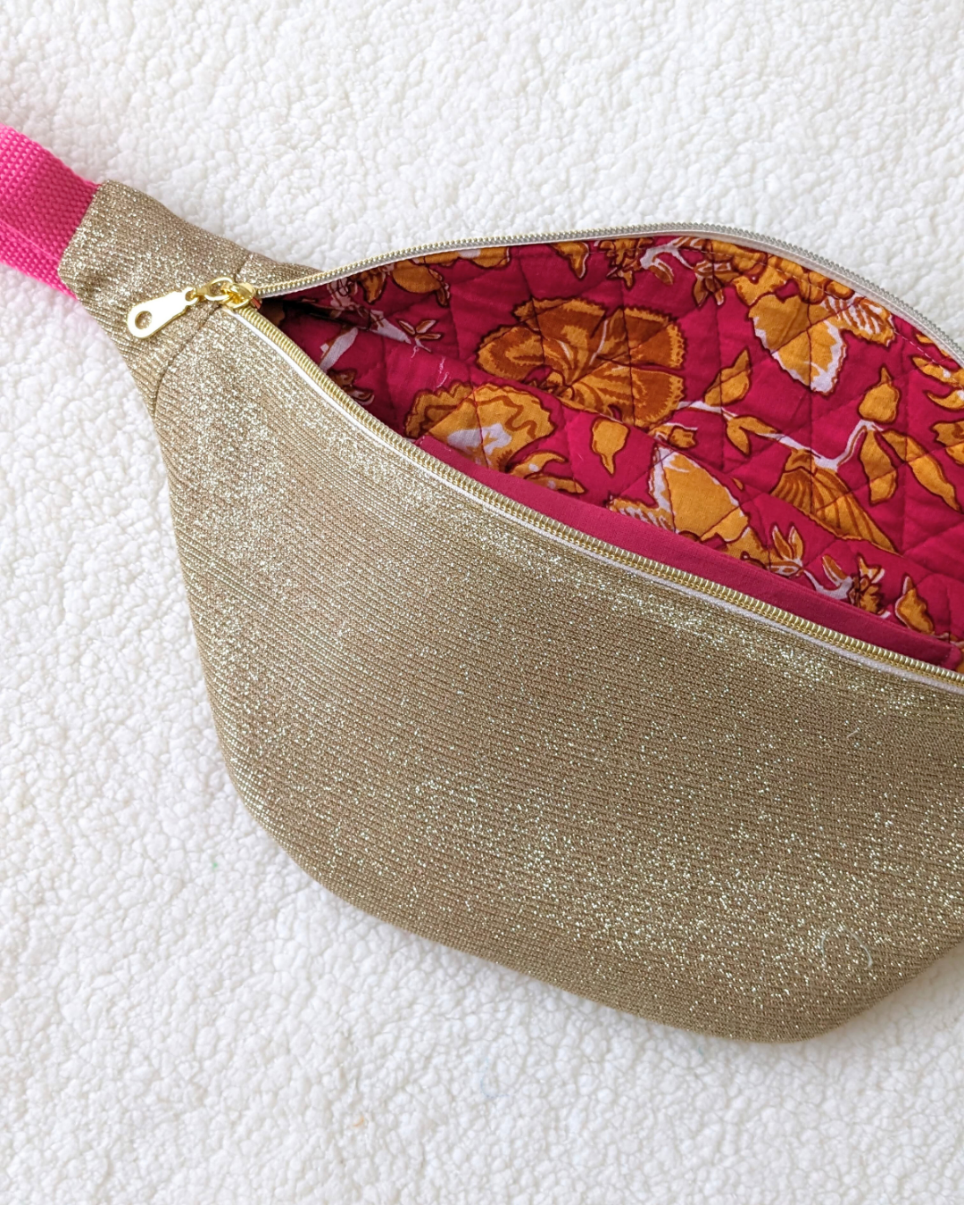 Sac banane paillettes dorées & fleurs indiennes