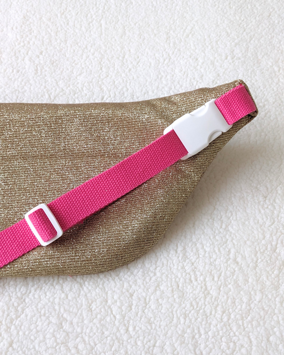 Sac banane paillettes dorées & fleurs indiennes