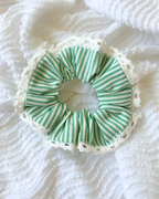 Chouchou dentelle rayures vert