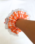 Chouchou dentelle vichy orange