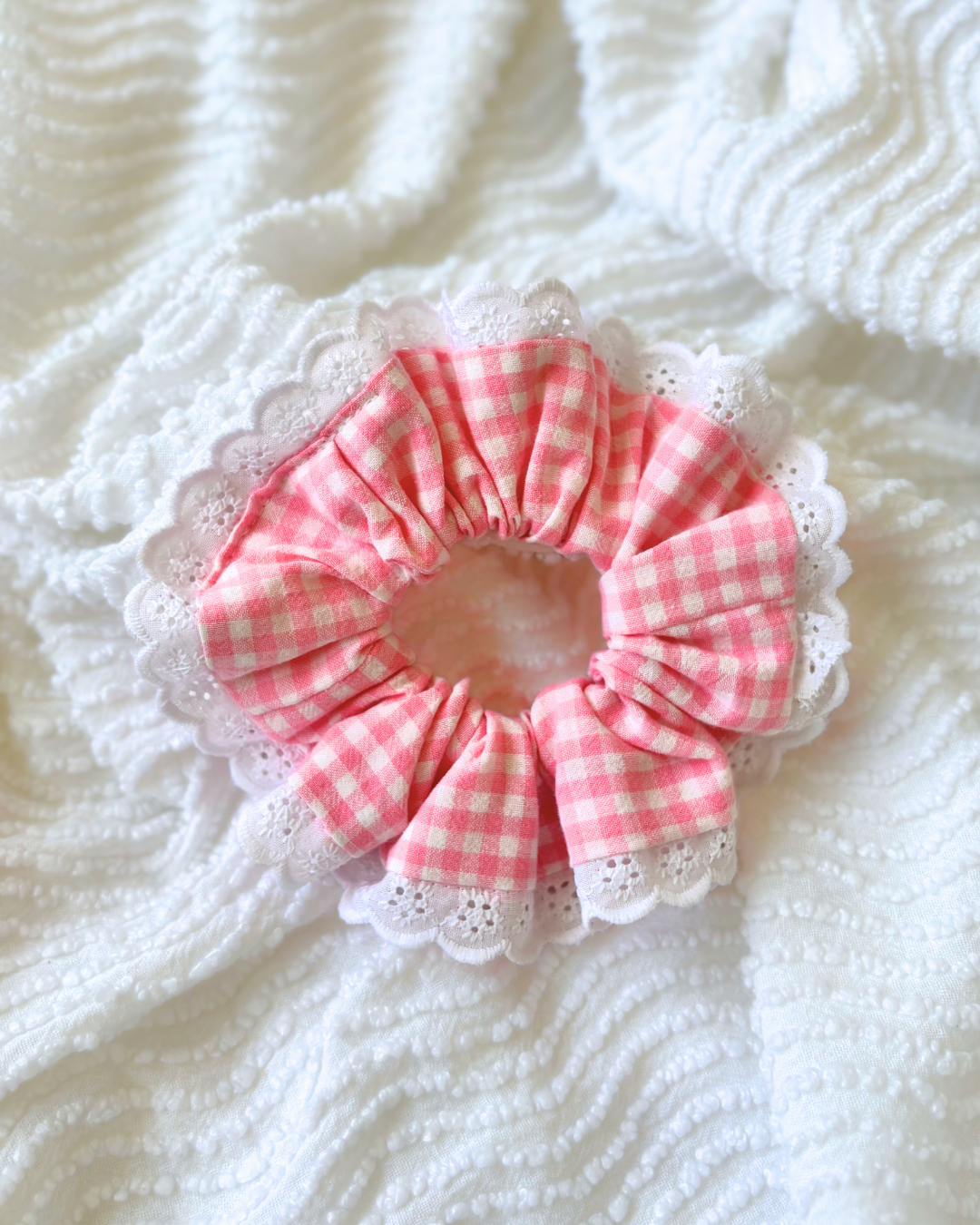 Chouchou dentelle vichy rose et blanc