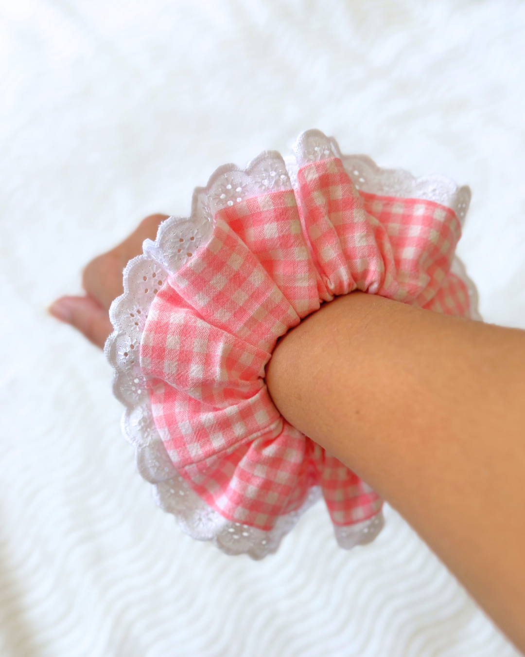 Chouchou dentelle vichy rose et blanc