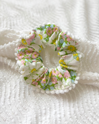 Chouchou dentelle vintage fleurs vert