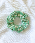 Chouchou fines rayures vertes