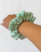 Chouchou fines rayures vertes