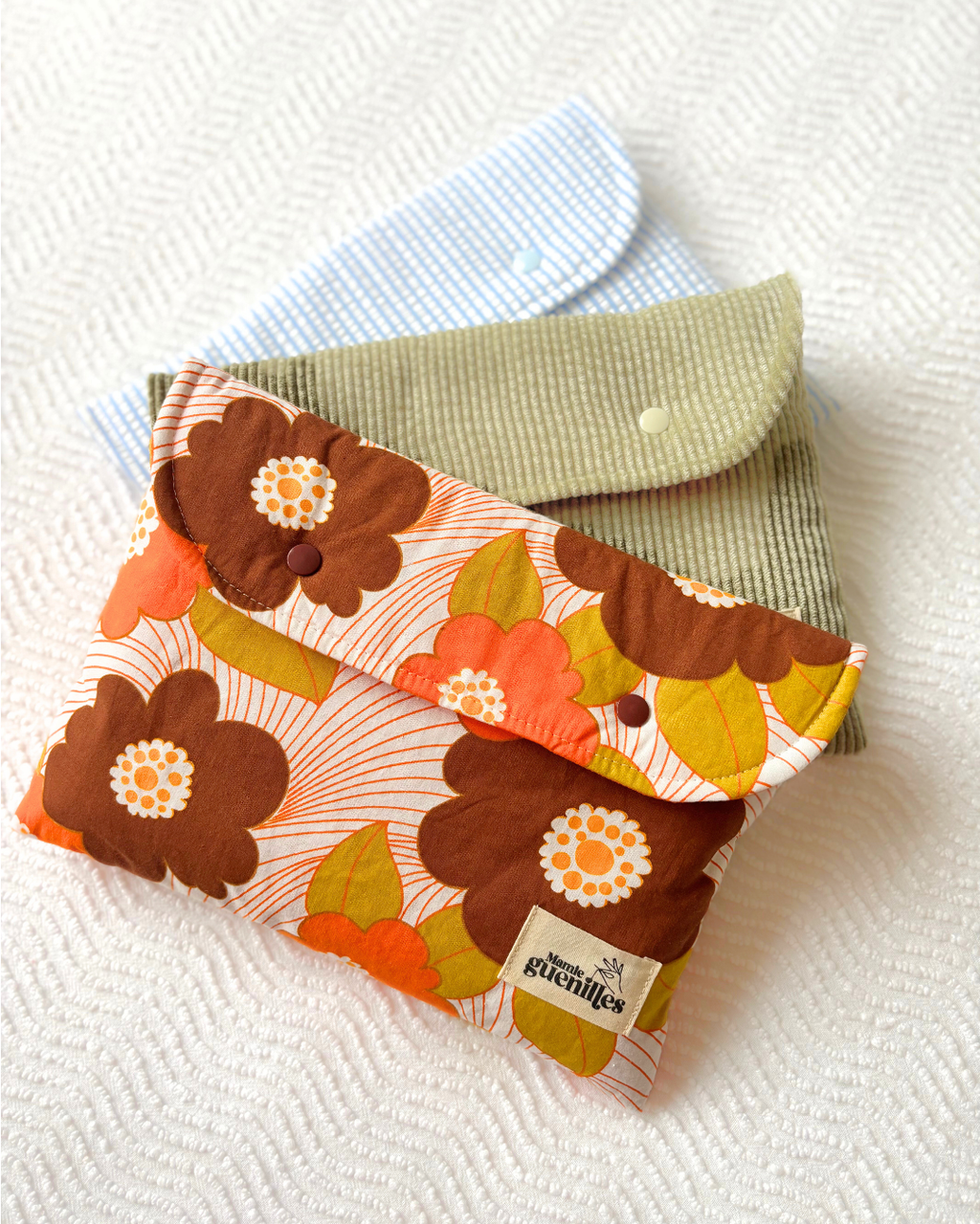 Grande pochette livre et tablette fleurs vintage