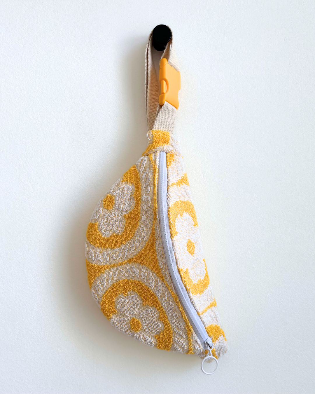 Mini banane éponge fleurs jaune