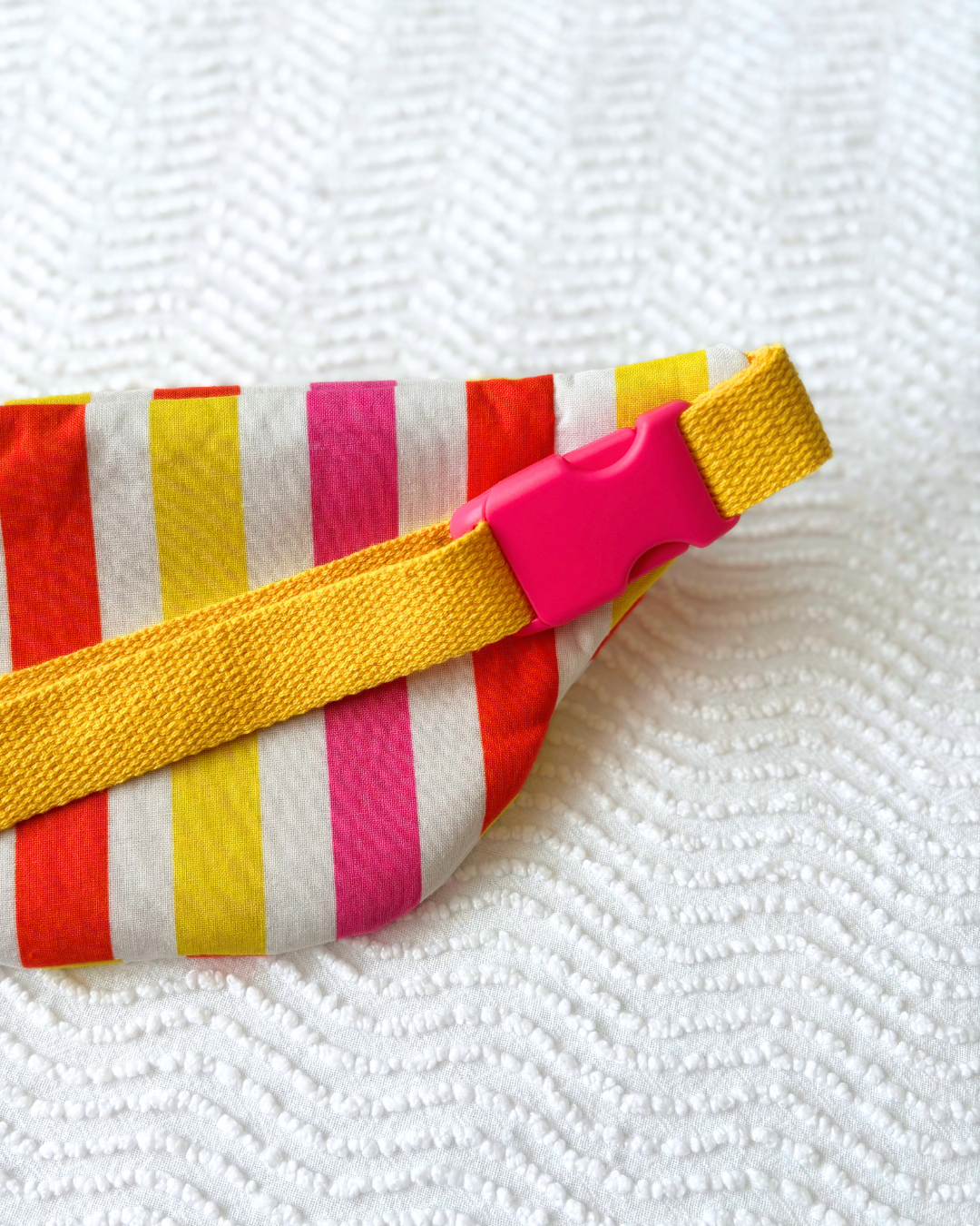 Mini banane rayures rose et jaune