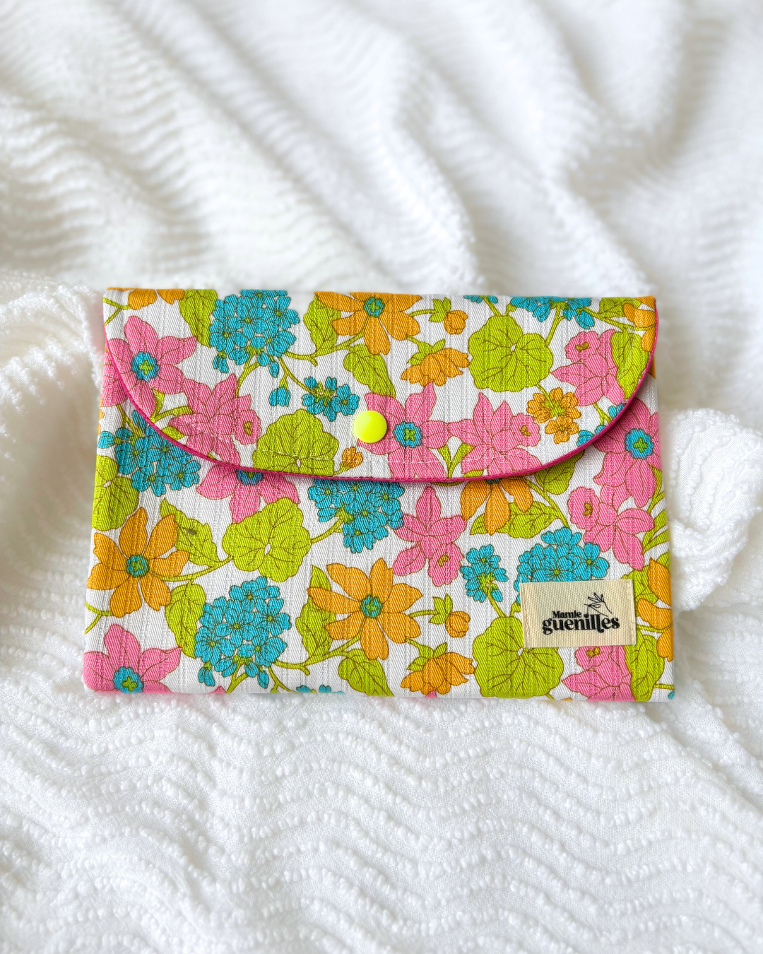 Pochette livre fleurs fluo
