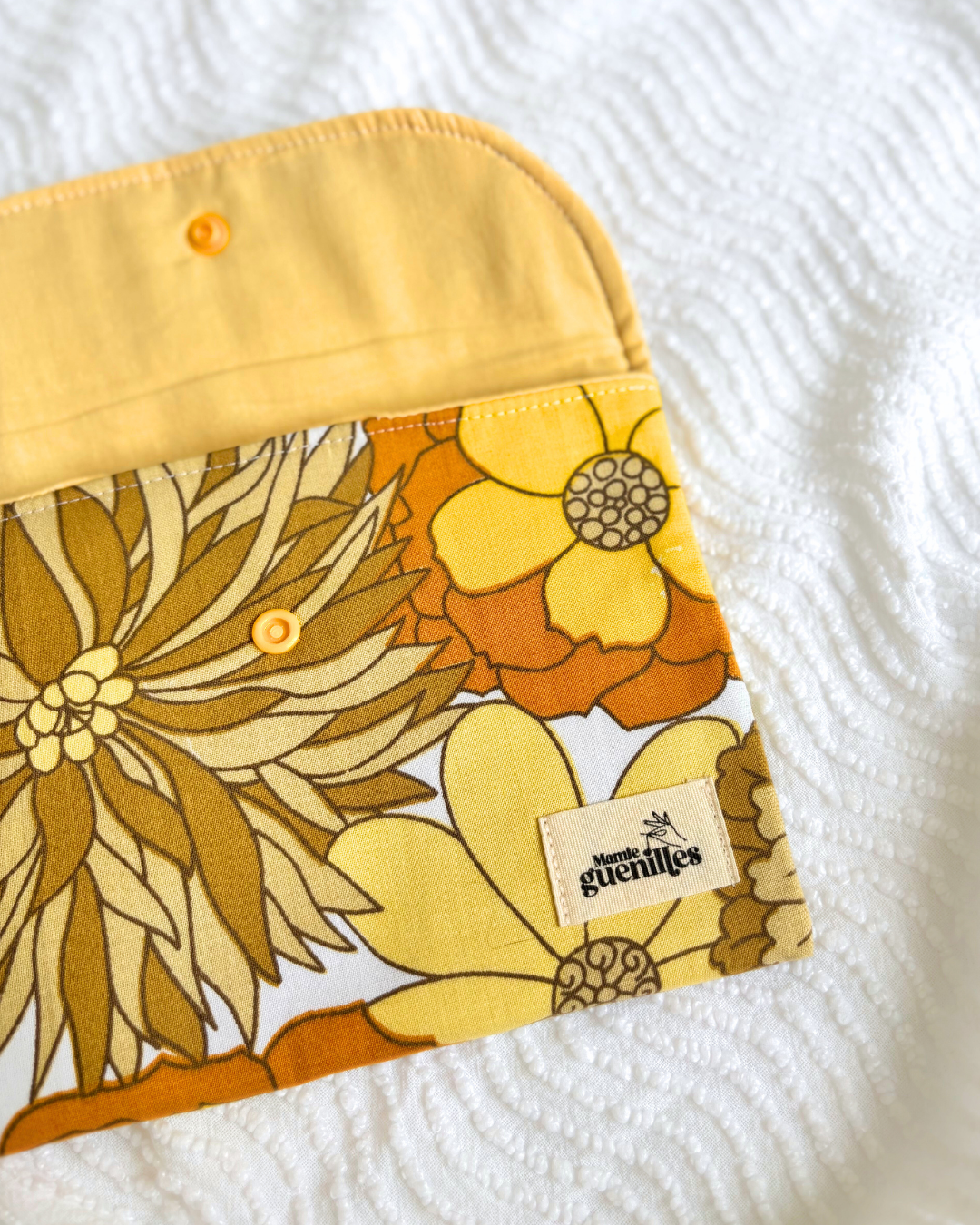 Pochette livre fleurs vintage jaune