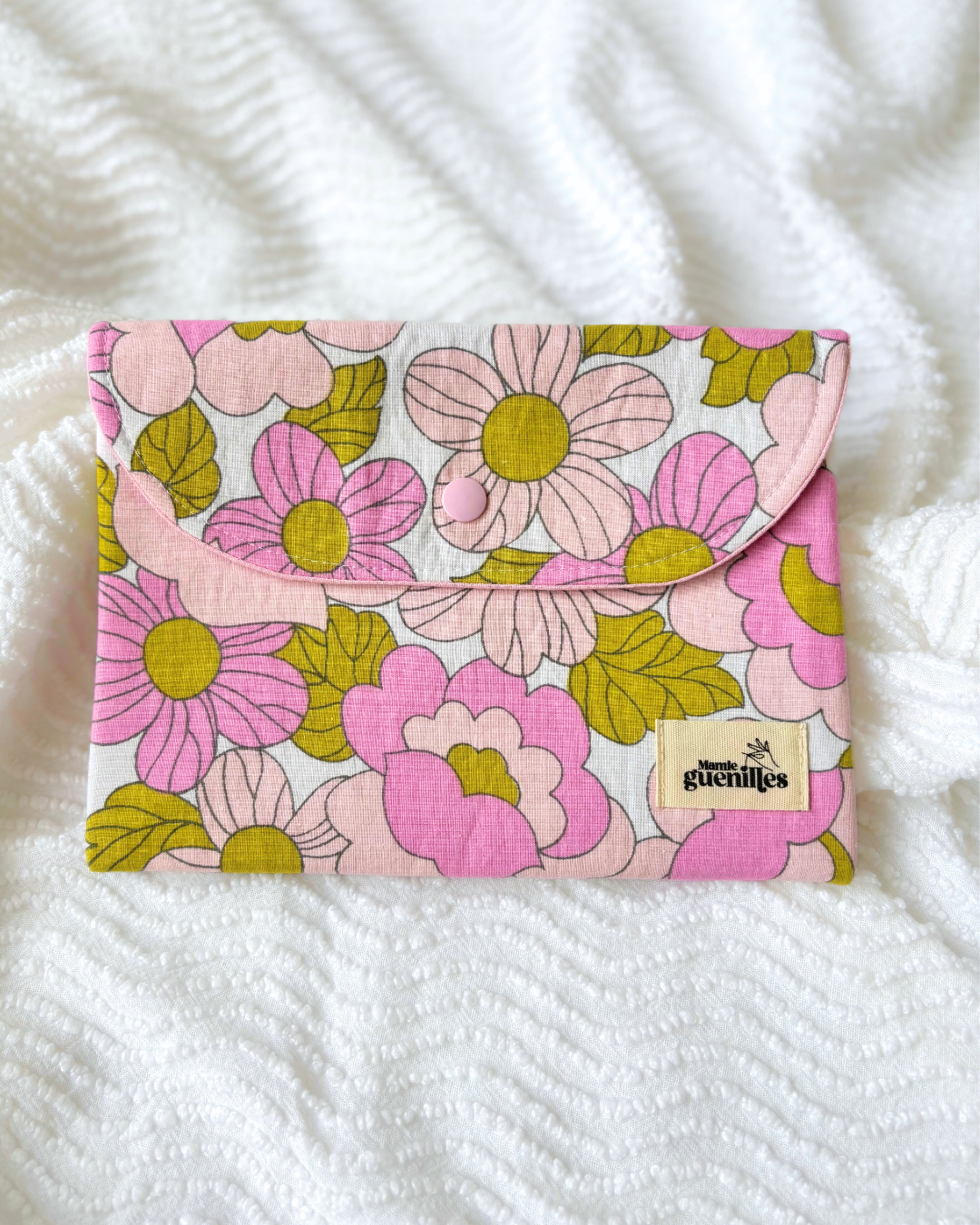 Pochette livre fleurs vintage rose