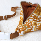 Sac banane matelassée motif indien