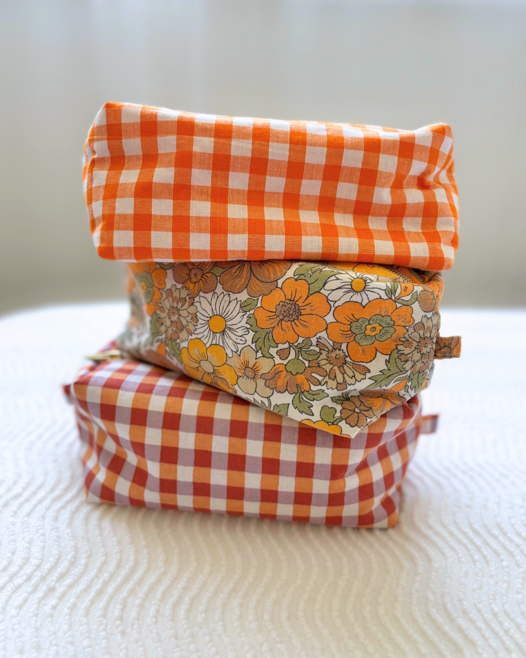 Trousse fleurs vintage orange