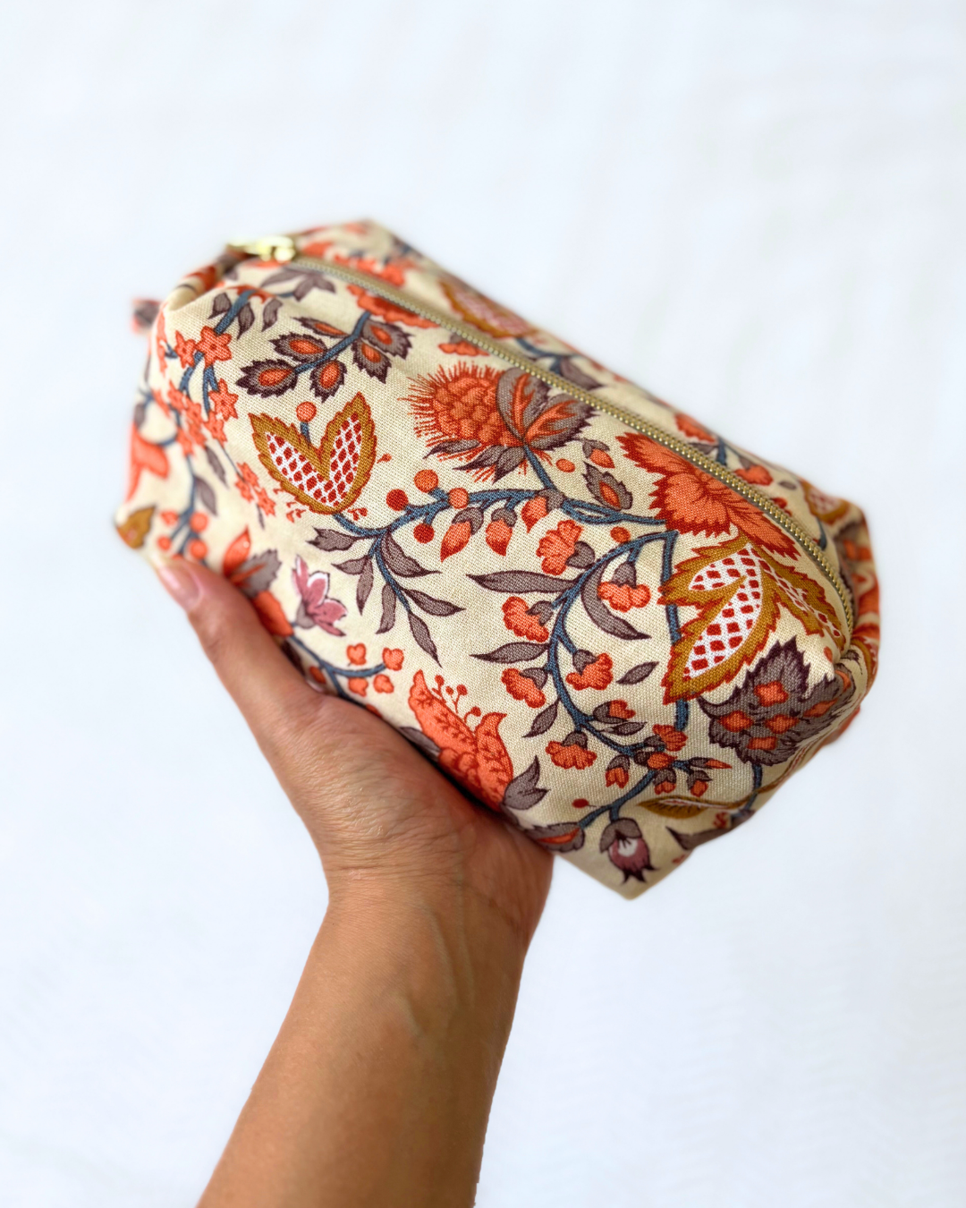 Trousse tapisserie fleurs vintage