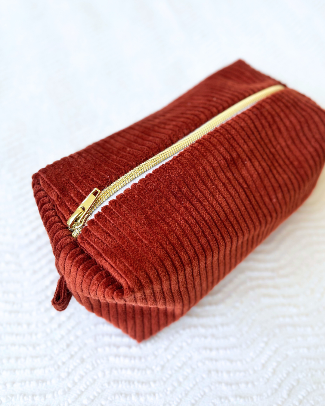 Trousse velours noisette et fleurs