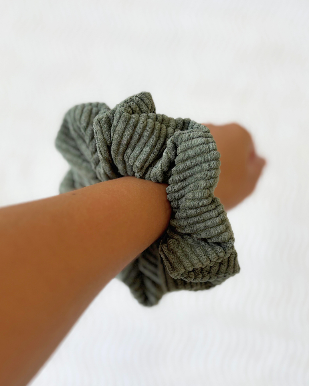 Chouchou en velours Vert kaki